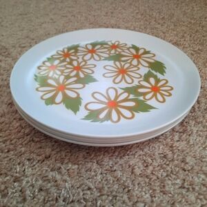 Vintage MCM Texas Ware 9" melamine 70s floral pattern dinner plates 4 pieces